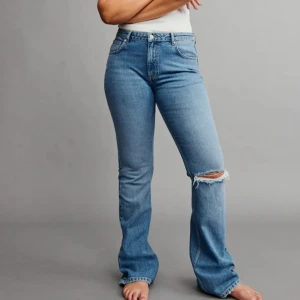 jeans - supersnygga jeans från gina. Aldrig använda, säljer då de är för stora för mig! Nypris 500💕