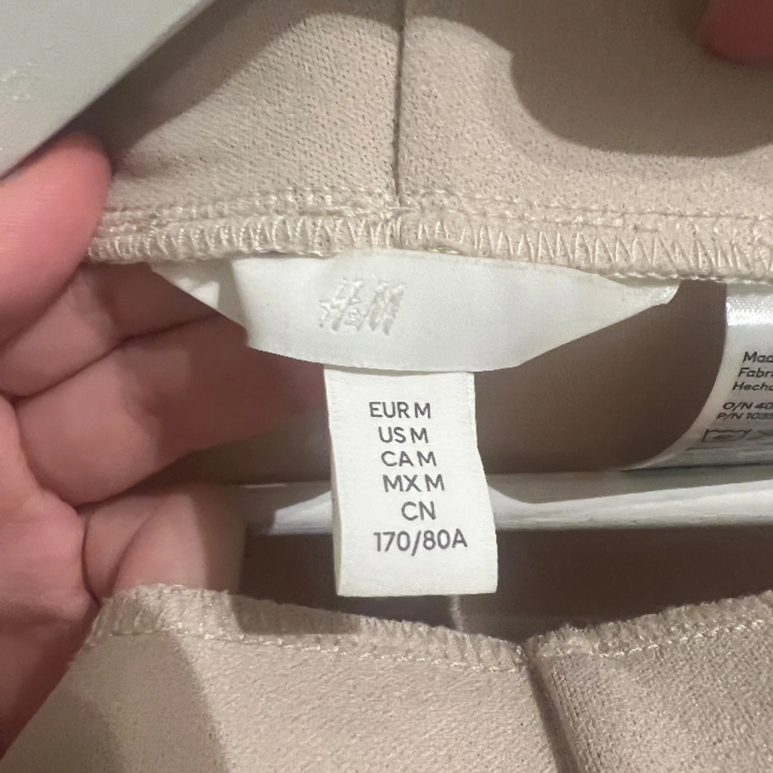 Flared beige byxor från H&M - 91