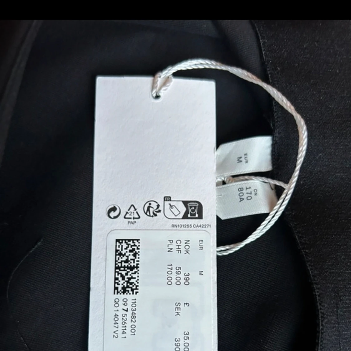 ARKET mini kjol med slit - 91