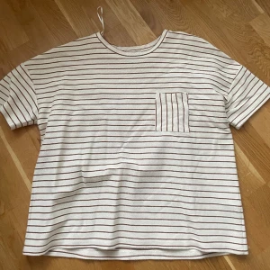 Tshirt - Randig tshirt