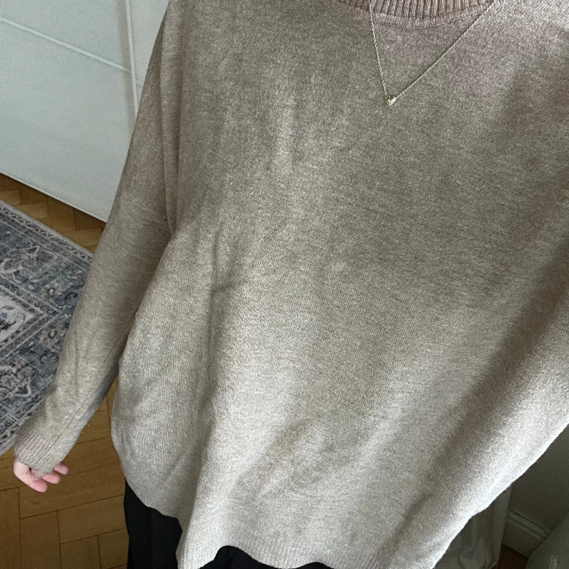 Finstickad brun tröja - 90