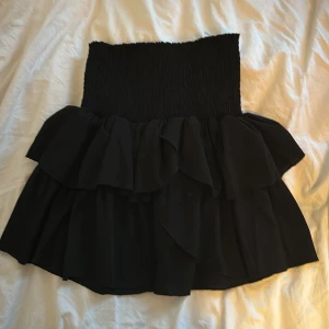 Volangkjol - Super söt och skön volangkjol från Neo Noir🤩 en perfekt kjol till våren och sommaren 