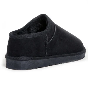 Ugs - Mini ”ugs” från lager 157! I toppen skick då jag endast använt de en endaste gång. Säljer då jag istället köpte äkta. De är impregnerade så står emot vatten! 