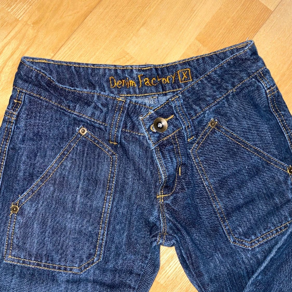 Raka lågmidjade jeans  - 91