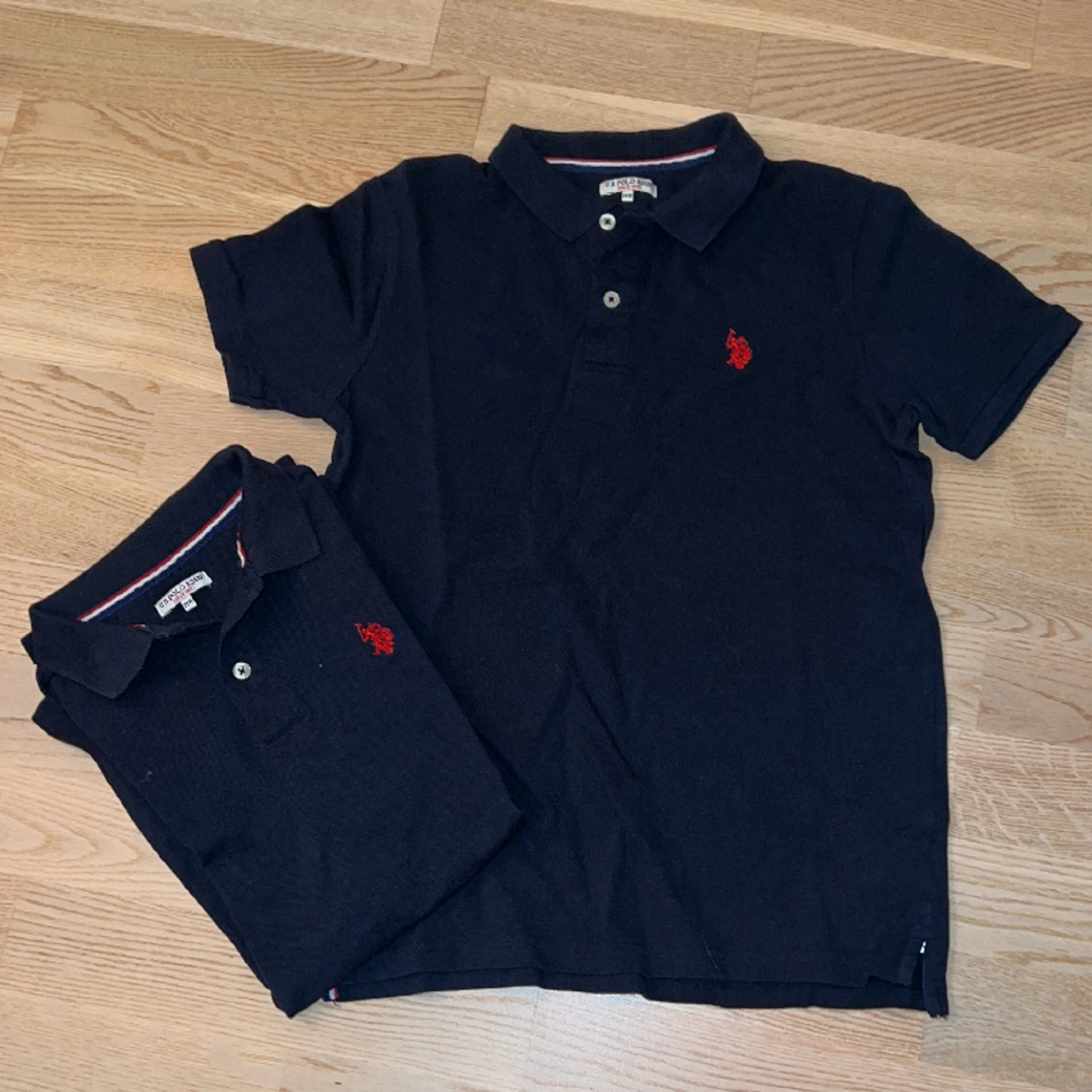 Marinblå piké Polo