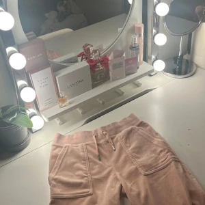 Juicy byxor ljusrosa - Ljusrosa, använt 3 ggr,nyskick 