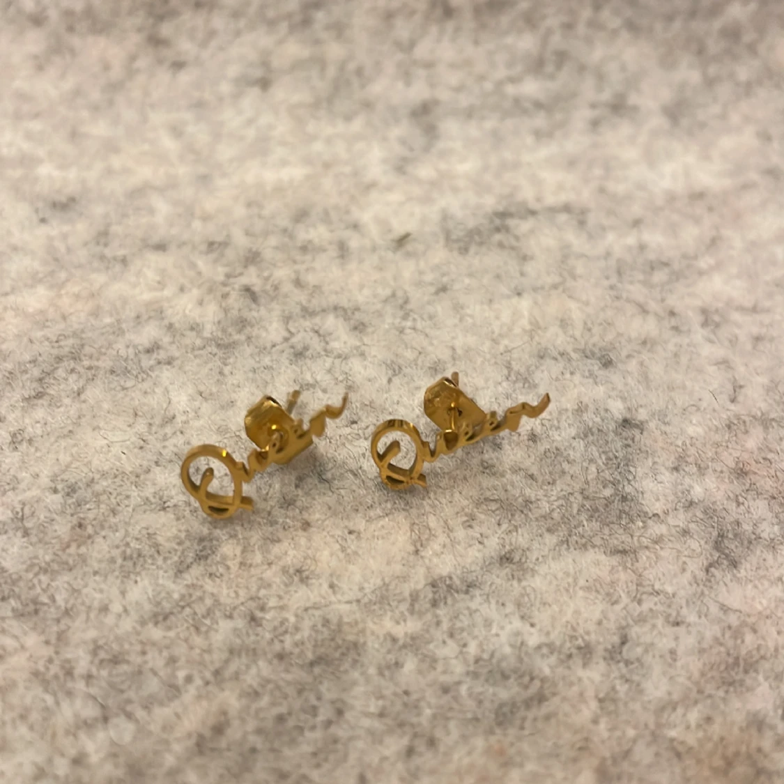 Queen örhängen  - 90