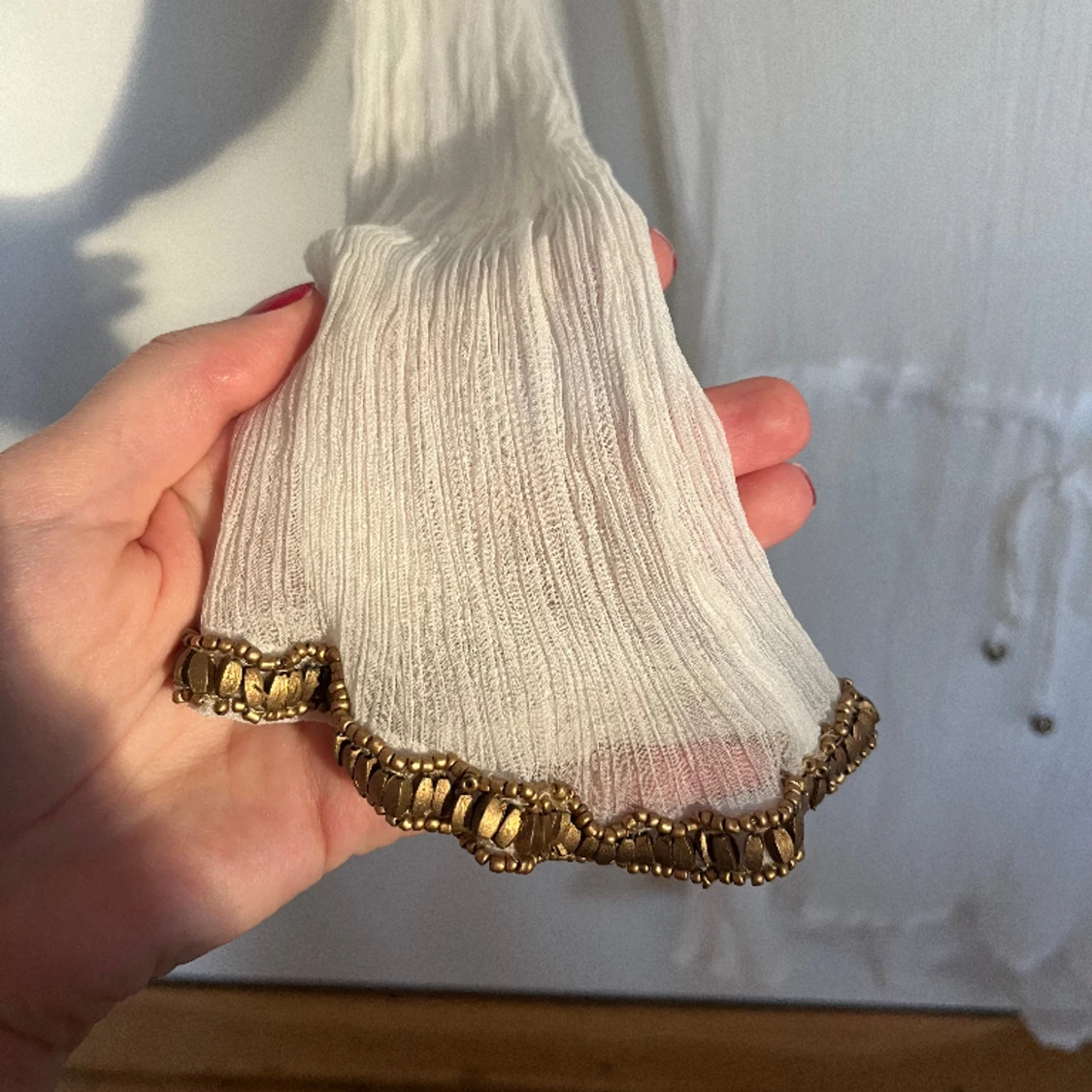 Genomskinlig vit klänning - 91