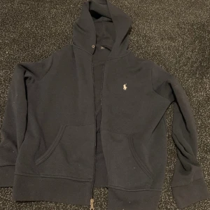 Ralph Lauren zip hoodie - Strl L (utan snören)