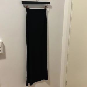 Lång kjol - Aldrig använd lång kjol från Gina Tricot 
