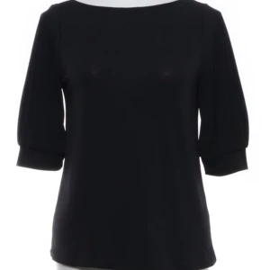 Trekvartsärmad tröja - Jättefin trekvartsärmad tröja i t-shirtmaterial från HM i väldigt bra skick 🤗 stor i storleken så passar xs-m