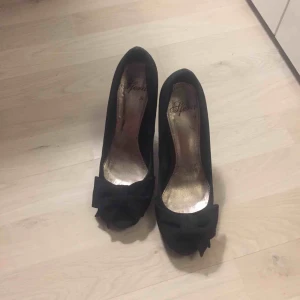  - Svarta skor , fint skick