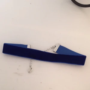  - Säljer min helt nya Choker aldrig testad eller något helt ny säljer då dem aldrig kommit eller kommer till användning 