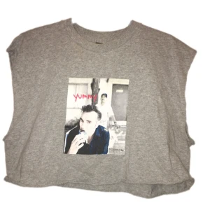  - Morrissey-tröja! World tour 2002 :) Avklippt i ärm och mage!