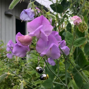 Handgjorda örhängen - Mysiga och handgjorda örhängen gjorda av lera.💕