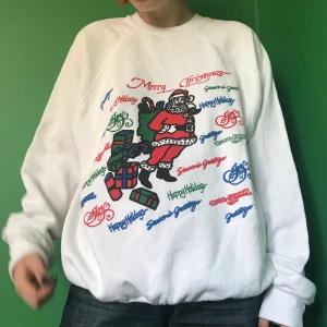 Jul tröja - Super snygg o rolig jul tröja. Köparen står för frakten 