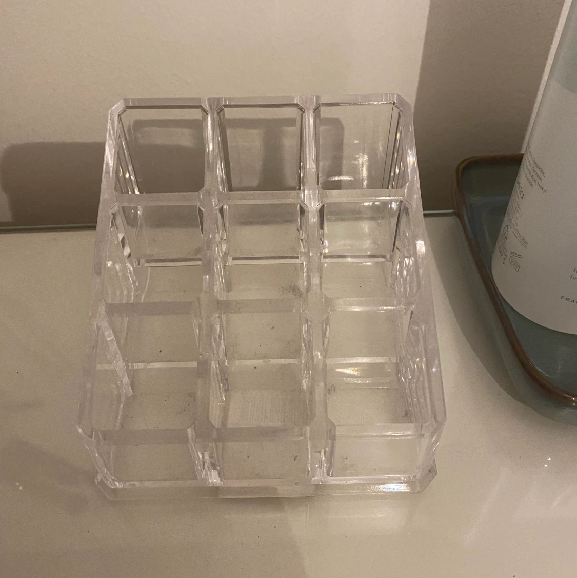 Läppstiftsförvaring - 91