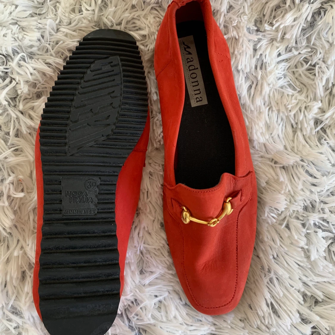 Madonna skor, oanvända. St 39 - 90