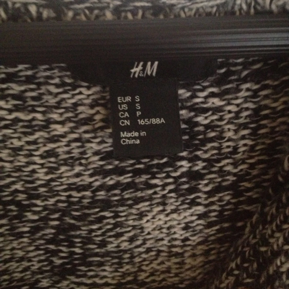 Mysig höstkofta med luva. Lite längre modell från HM - 1414226135