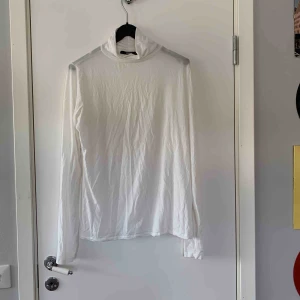  - Polotröja från bikbok