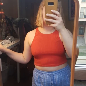 Orange crop top - Orange crop top från River Island! 