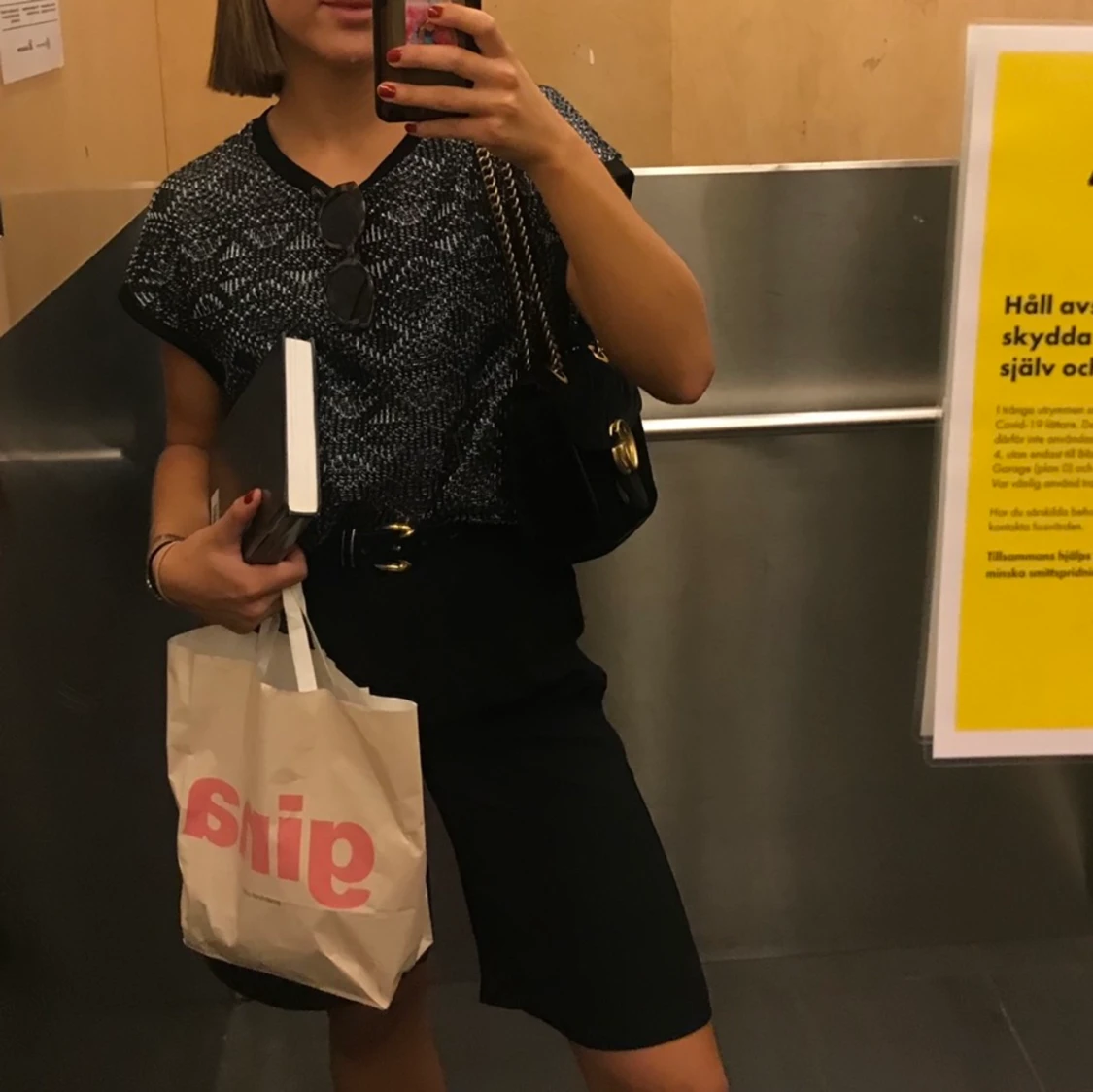 Glittrig väst från zara! - 91