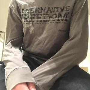 Y2K tröja  - As fin Y2K tröja💕 