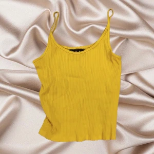 Gult linne - Gult linne i väldigt bra skick😍