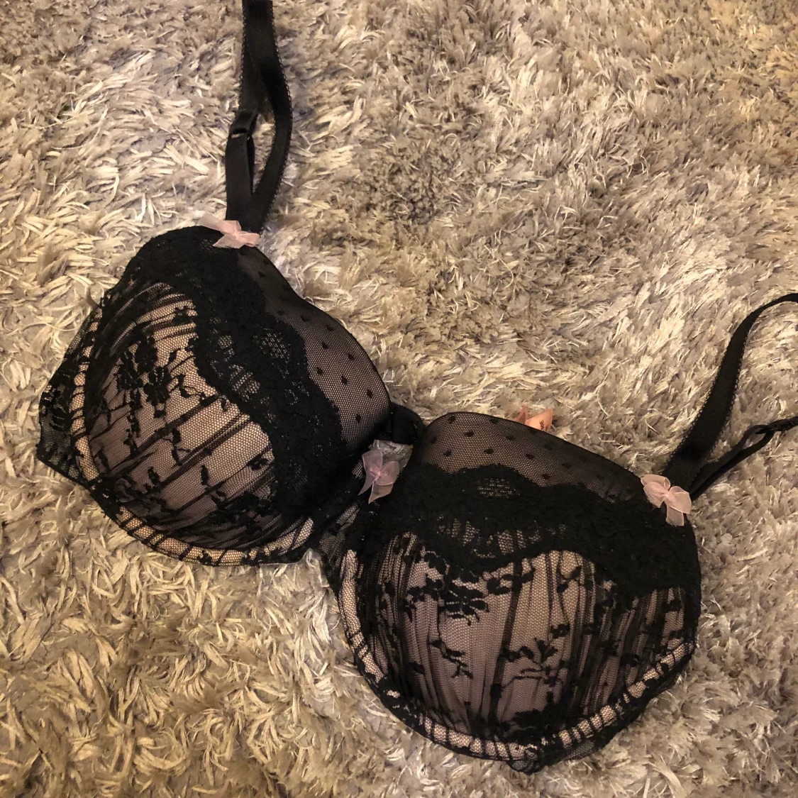 Fin spets bh rosa svart