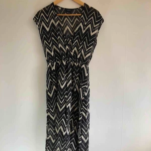  - Sommarklänning 🐤 kan mötas upp i Jönköping annars står köparen för frakten