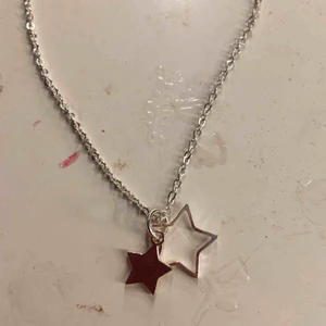  - 80kr inkl frakt Fint stjärnhalsvand från åhlens