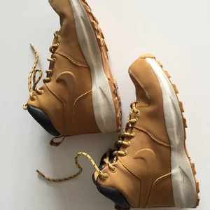 Nike skor - Ganska nya NIKE skor