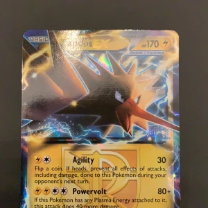 Pokémon  - Zaptos nytt helt ny packat ok är redo för strid 