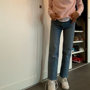 Såå snygga jeans 💙🦋🙏🏼🥶 - Passar xs💙💙💙