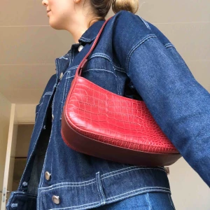  - Men hallå!! Hur snygg är inte denna?!😭köpt på second hand🥰🥰