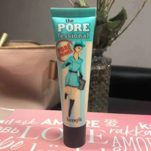  - Säljer The Pore Fessional Primer från Benefit. 22 ml. Helt oanvänd och plomberad. 💕 Nypris är 435 kr på Sephora (!).  (OBS - Går att få billigare vid snabb affär!!) 