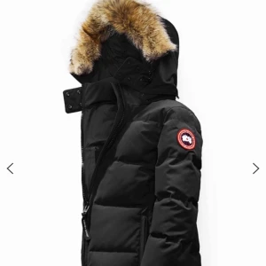 Canada goose Solaris Parka - Säljer min Canada goose Solaris parka, storlek S/XS har endast använd den tre gånger Max! Säljer den pågrund av att jag har köpt en nyare modell. 