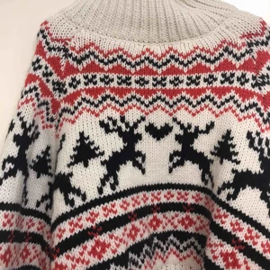  - Stickad tröja från H&M Storlek XS men passar även S