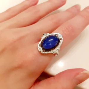  - Humörsring i nyskick då den bara legat oanvänd! Skiftar verkligen färg!💜Frakt: 11:- 