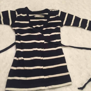  - Morgonrock upp till 4-5 år. Nyskick