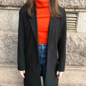  - Long blazer, thin material good with a belt or even as a dress. 