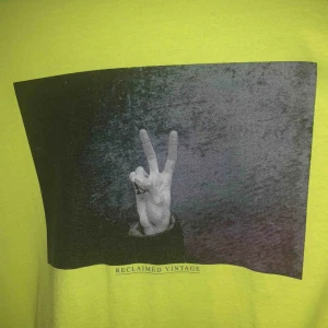  - T-shirt från reclaimed vintage, knappt använd.