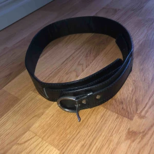  - Säljer mitt bälte från Lindex, fint skick men mycket använt. 