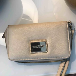  - Plånbok från DonDonna