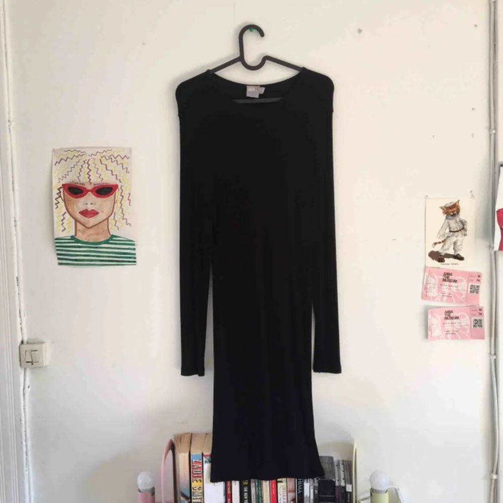 ASOS bodicon dress in black, size M. Klänningar.