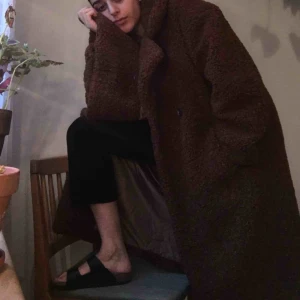  - Aldrig använd utomhus och mycket mysig. Känner mig inte som mig själv i den, därför säljer jag! 🦦❤️ från Junkyard! 