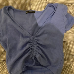 Zara topp - Topp från zara, magtröja. Storlek M