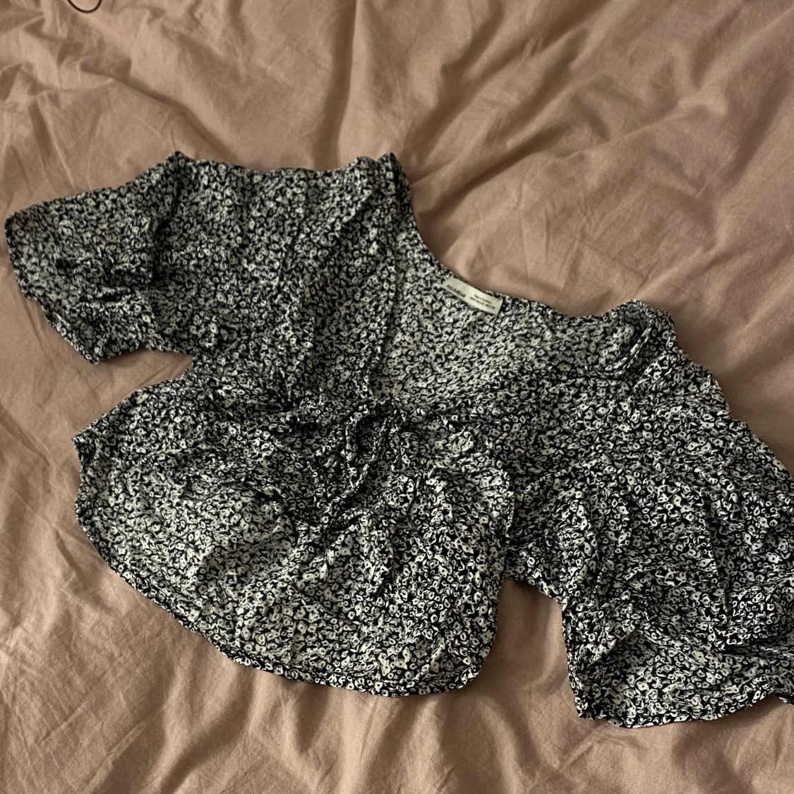 Blommig-spräcklig topp - 91