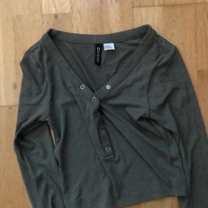 Tröja men knappar  - Fint skick