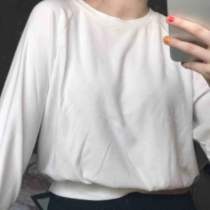  - Collegetröja från Bikbok!